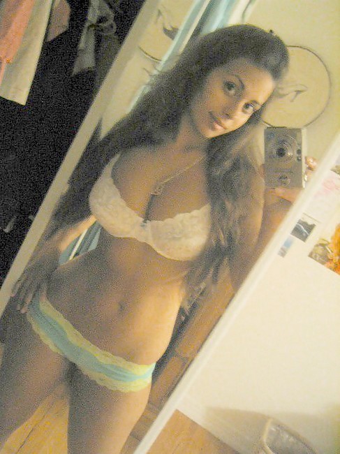 sexe chatte et anus de matures en gros plan